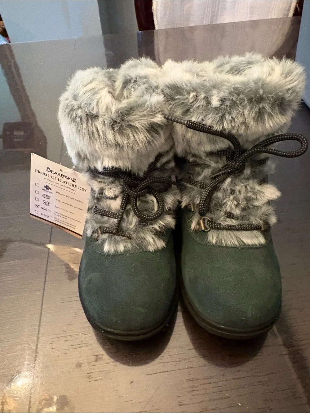 Bearpaw Faux-Fur Green Winter Boots Size 6